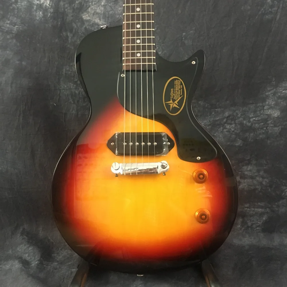 

2019suneye new standard electric guitar, good sound quality, high quality guitar, new style. free delivery