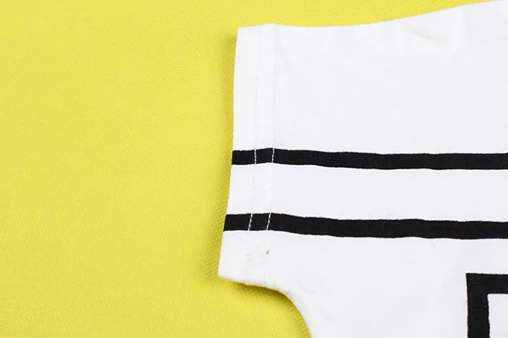 3964238600_956789750