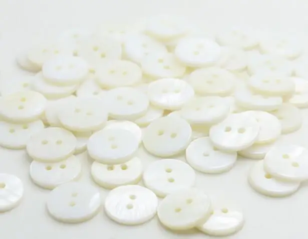 None Dyed Botones Decorative Buttons 500pcs 9/10/11.5/12.5 mm White Mother Shell Button Flat 2 Holes button 2