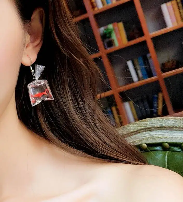 

Fashion jewelry interest fish red yellow resin earring