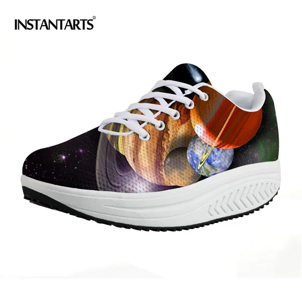INSTANTARTS черный Для женщин Фитнес спортивная женская обувь на платформе Космические Планеты Galaxy тапки формирования тела тонизирующий для похудения обувь - Цвет: CC3193AS