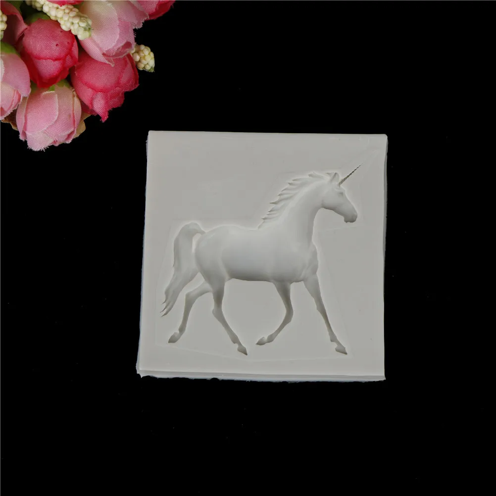 

1pc Chocolate Gumpaste Mold Barking Tool horse Shape Cake Mold Silicone Mini Horse Cake Fondant Decorating Tools