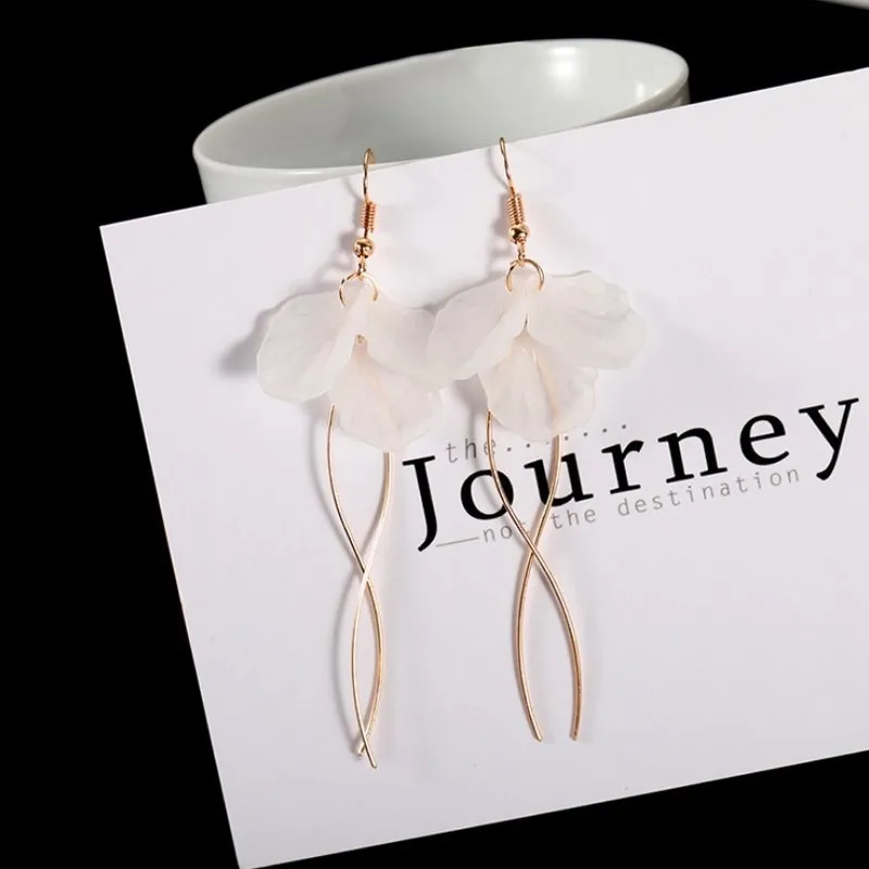 

South Korea living petals fringed long earrings super fairy show face thin eardrop personality joker net red earrings