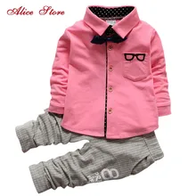 Комплекты одежды в Корейском стиле для маленьких мальчиков и девочек Детские футболки с галстуком-бабочкой штаны с рисунком очков детский хлопковый кардиган, костюм из двух предметов