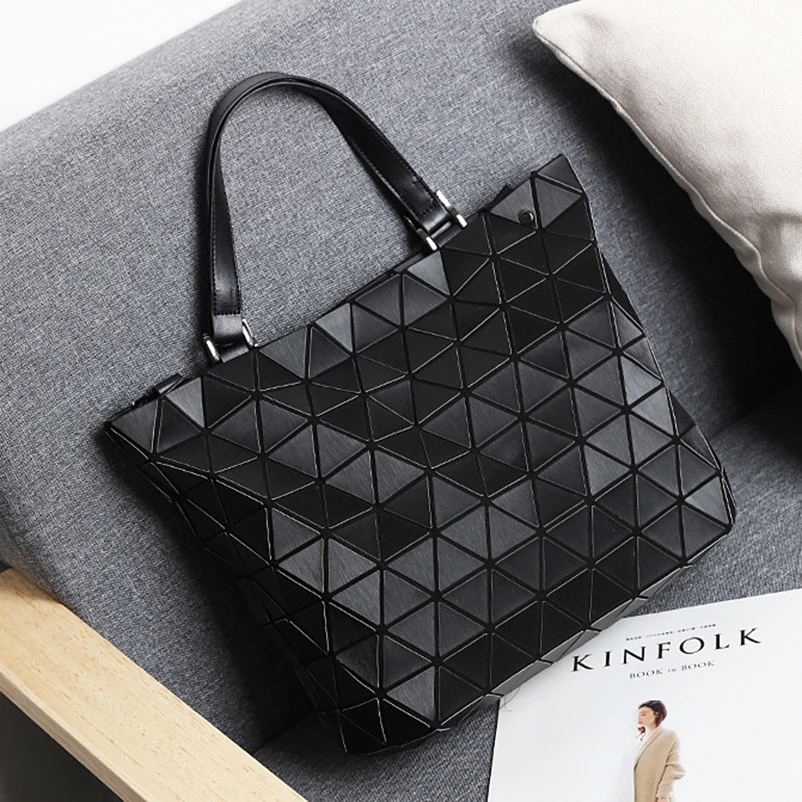 Nevenka Women Luminous Handbag Leather Shoulder Bag Women Geometric Handbags 2018 Large Tote Bag for Women Leather Crossbody Bag16