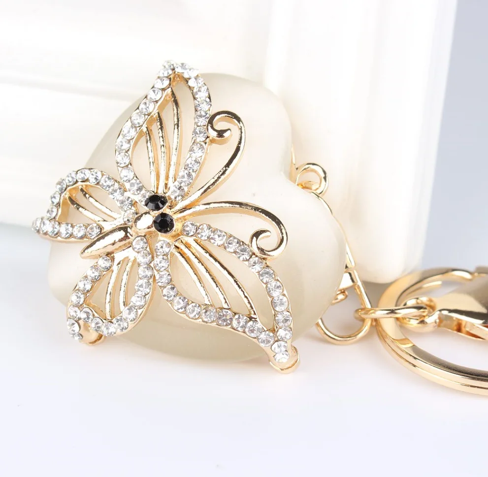 Милая подвеска в форме бабочки в форме сердца, подвеска со стразами, сумочка с кристаллами, брелок для ключей, аксессуары, подарок для влюбленных на свадьбу