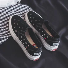 Маленькие белые туфли для девочек; Студенческая обувь в Корейском стиле; Новинка года; стильные открытые Модные дышащие женские парусиновые туфли; 6,15