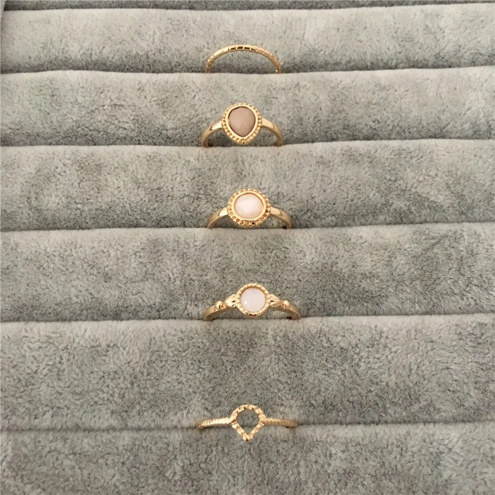 

CASUAL GOLD COLOR PLATING 5 PIECE DARLING RING SET FOR WOMEN