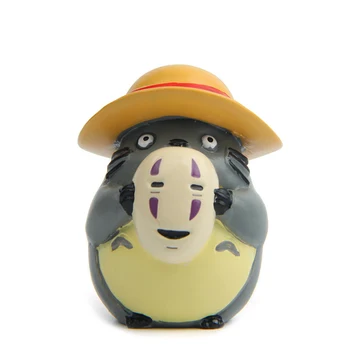 

1pcs Miyazaki Hayao My Neighbor Wear Ones Hat Totoro Toys PVC No Face Totoro Action Figure Collection Model Toy for Kids Gift