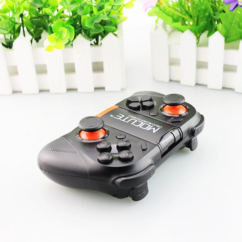 MOCUTE 050 VR Game Pad Android Joystick Bluetooth Controller Selfie Remote Control Shutter Gamepad for PC Smart Phone + Holder MOCUTE 050 VR Game Pad Android Joystick Bluetooth Controller Selfie Remote Control Shutter Gamepad for PC Smart Phone + Holder