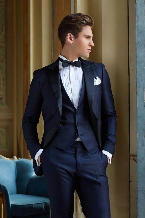 Navy Blue Wedding Tuxedos Slim Fit Suits For Men Jacket Vest And Pants Groom Men Suit Three Pieces Formal Suits With Bow Tie