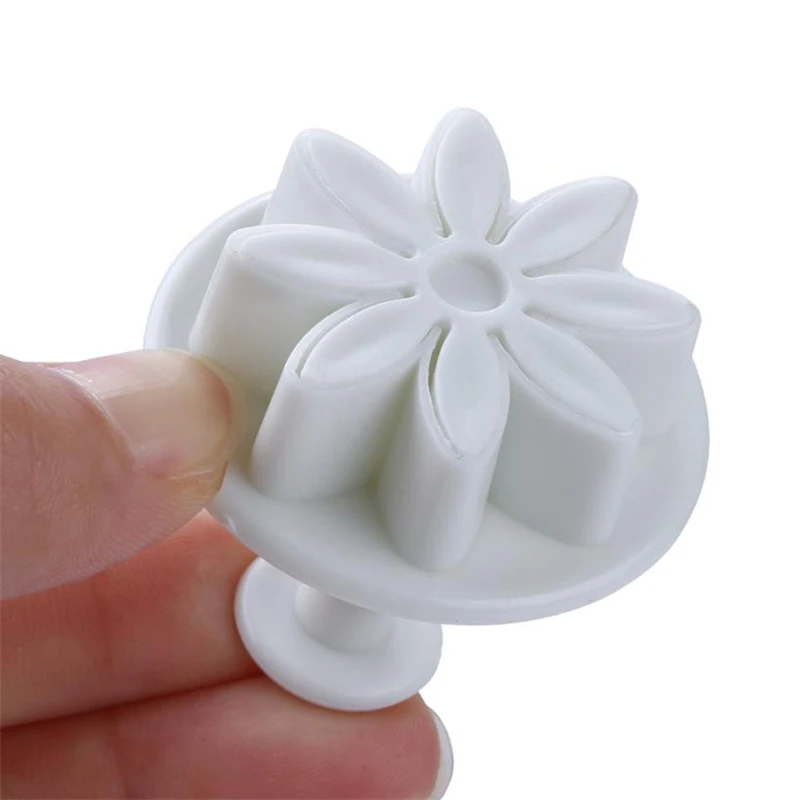 2018 New Creative 4Pcs Flower Plunger Cookie Cutter Biscuit Cake Decorating Baking Mould Mold Tools Easy operation Hot C0402#30 01