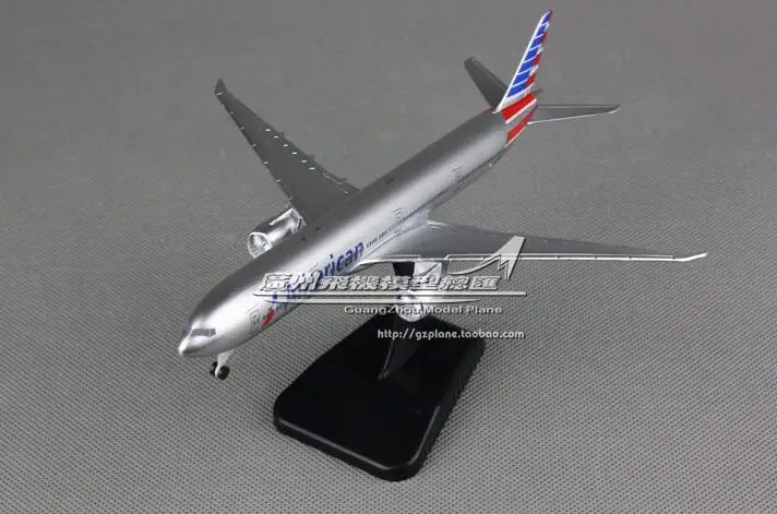 Модель самолета из металлического сплава 777 300 ER Airlines 19 см|Вертолеты самолеты