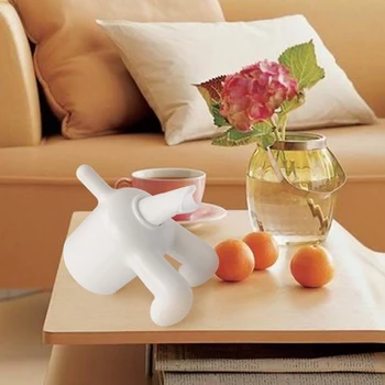 

Creative Cute Dog Shape Toilet Roll Paper Box PP Plastic Tissue Boxes With Magic Sticker Hanging Home Napkin Holder Container