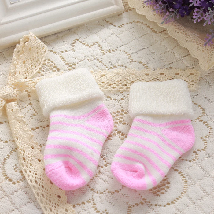 Хлопковые носки для малышей от 0 до 3 лет осенние и зимние толстые махровые носки детские однотонные носки aTWS0018 - Цвет: 0019pink