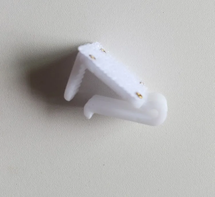 Real Wedding Decoration Table Skirt Skirting Clips Table cloth Clip Spring Loaded Clamp Holder Plastic baby stroller accessories expo