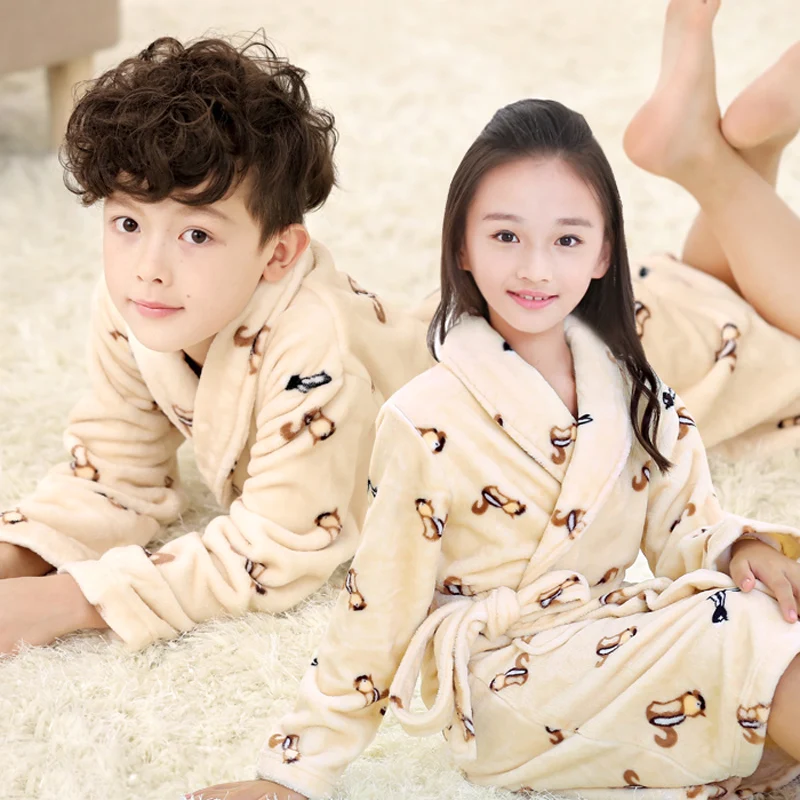 Comprar De moda de franela Batas para niños niñas suave chicos adolescentes ropa de dormir de dibujos animados oso impresión Pijamas de terciopelo de Coral de Bathgrowns