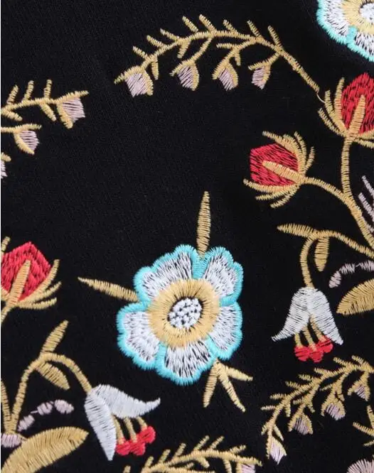 Сексуальная О образным вырезом контрастного цвета цветок вышивка свитер Новинка 2017 года для женщин шнуровкой манжеты вязаный трикотаж