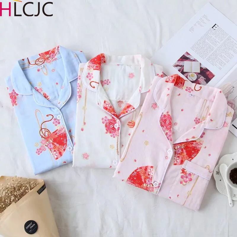 

Summer Women Pajamas Suit Hydrangea Printing Short Sleeve Turn-down Collar Elastic Waist Shorts Girls Home Lovely Two Piece Set