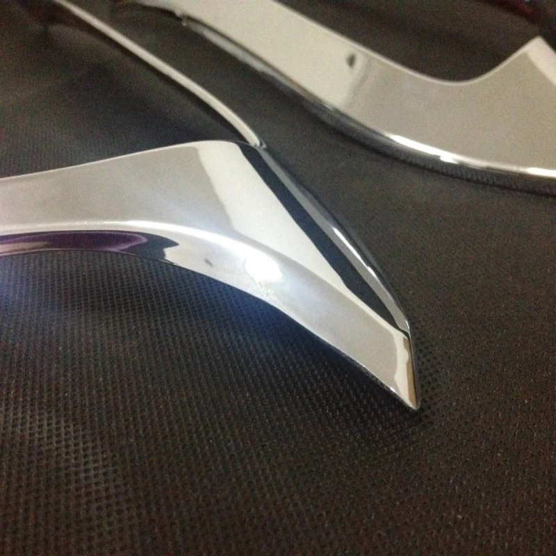 (3)