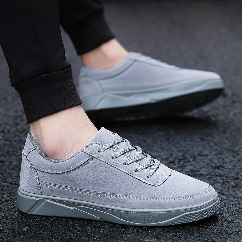 

Spring Korean Version of The Trend of Men's Sports and Leisure Solid Color Breathable Comfortable Cross Strap Flat Shoes