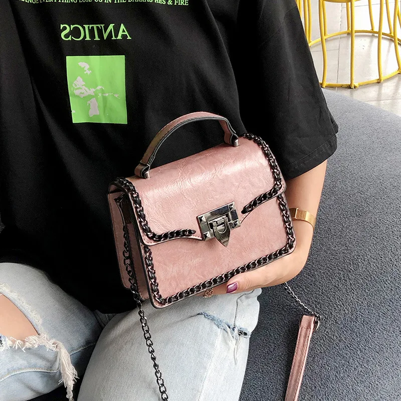 

small chain Bag 2018 women's New Retro Chain Handbag girls shoulder phone case bag Korean version
