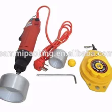 Дешевая цена, ручная укупорочная машина для бутылок, легкая в эксплуатации винтовая укупорочная машина 10-50 мм