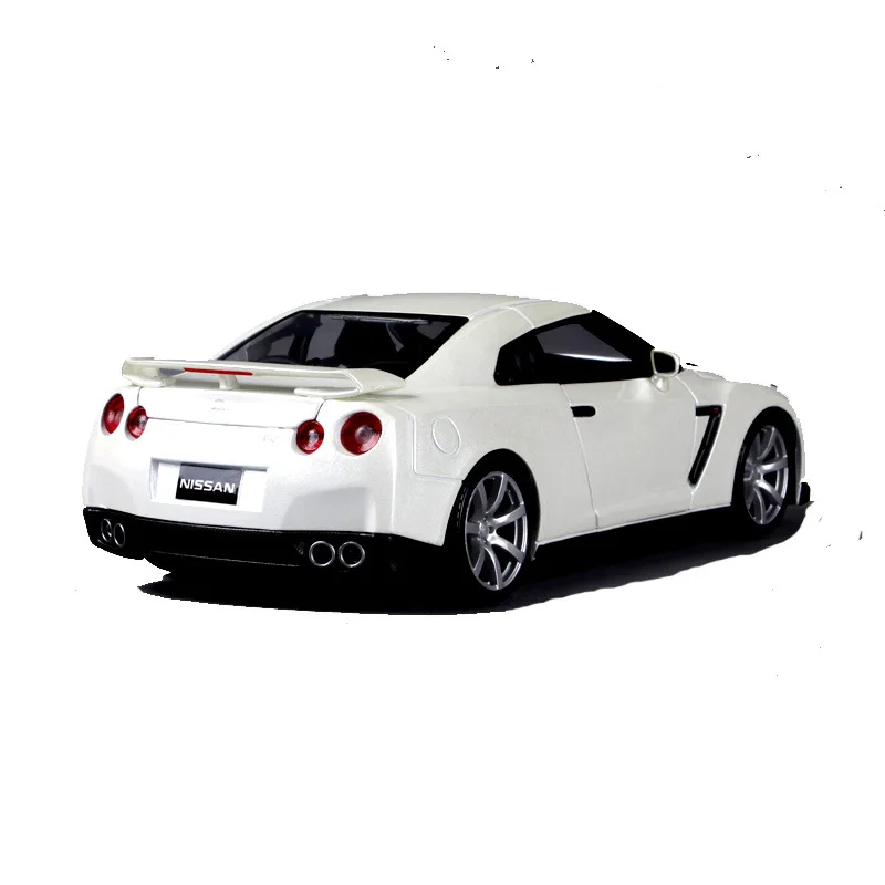 1:18 Simulation alloy sport car Diecast model For Nissan GTR with Steering wheel control front wheel steering with original box