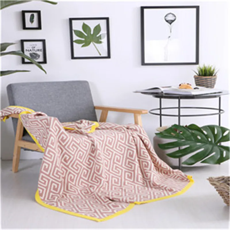 

Fashionable Red Prints+Yellow Blanket Leisure Blankets For Beds Fleece Warm Winter Sleeping Sofa Bedspreads Plane Travel Blanket
