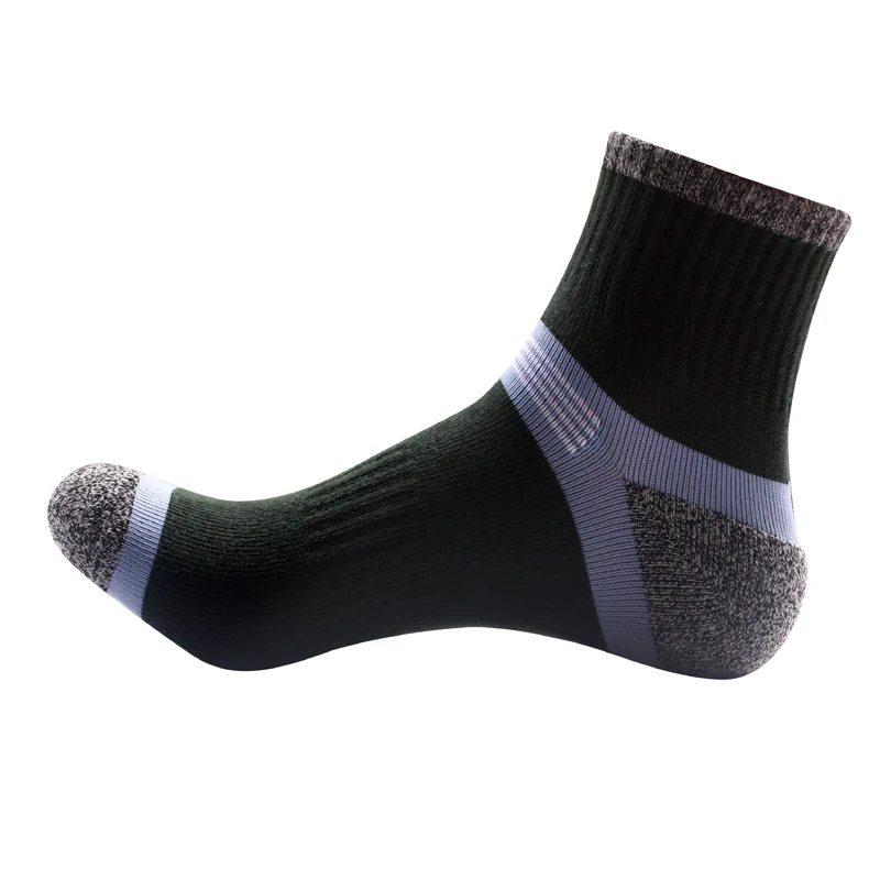 Мужские спортивные носки, хлопковые носки, 3 цвета, один размер, общий Спортивный Спорт на открытом воздухе, бег баскетбол, теннис, повседневные носки