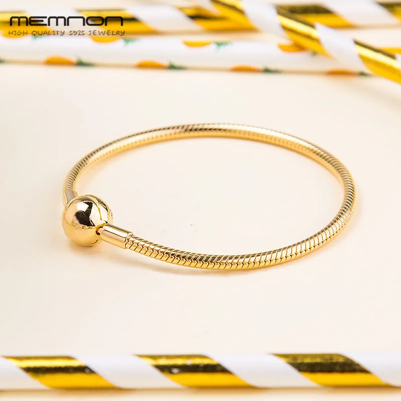 

Memnon 2018 New spring Moments Smooth Shine Clasp bracelets silver snake chain fit 925 sterling silver charms beads DIY YL076