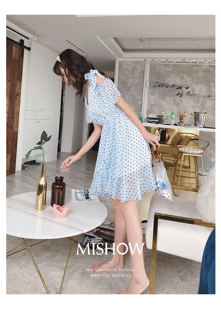 Mishow Легкие шифоновые мини-платья с открытыми плечами MX18B1272