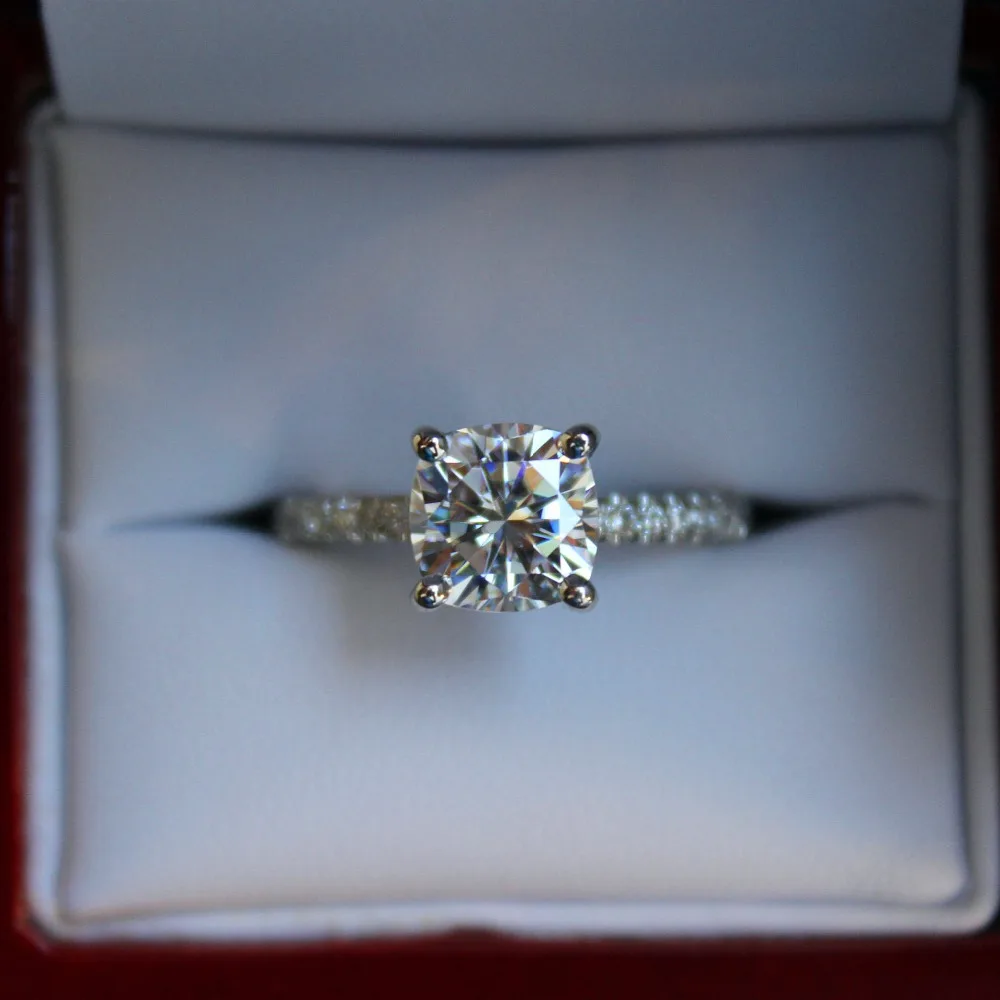 

Luxury Female Crystal Zircon Stone Ring Cute Fashion Silver Color Wedding Band Jewelry Promise White Engagement Rings For Women