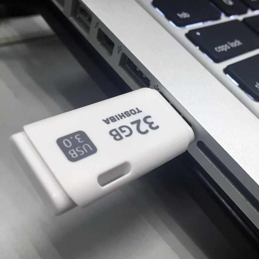  TOSHIBA U301 USB3.0 Flash Drive 128GB 64GB 32GB Pen Drive Pendrive Waterproof Plastic White U Disk 