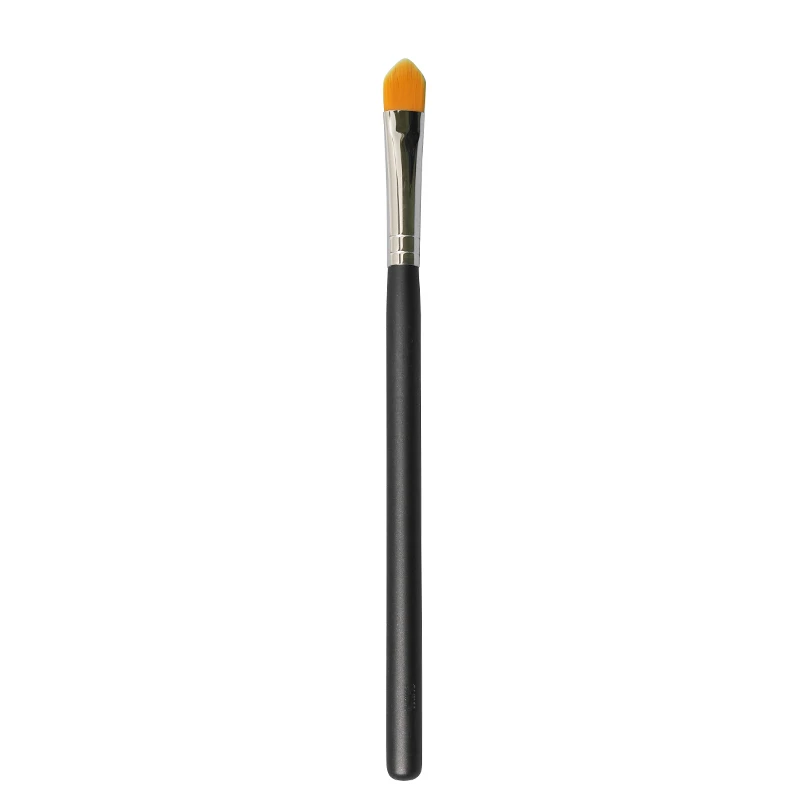 synthetic concealer brush