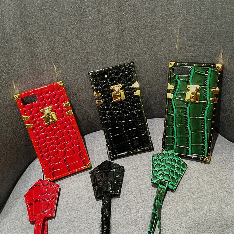 

EPENA Luxury Soft PU Leather Crocodile Case For Apple iPhone X XS Max XR Back Cover For iPhone 6 6S 7 8 Plus Coque With Strap