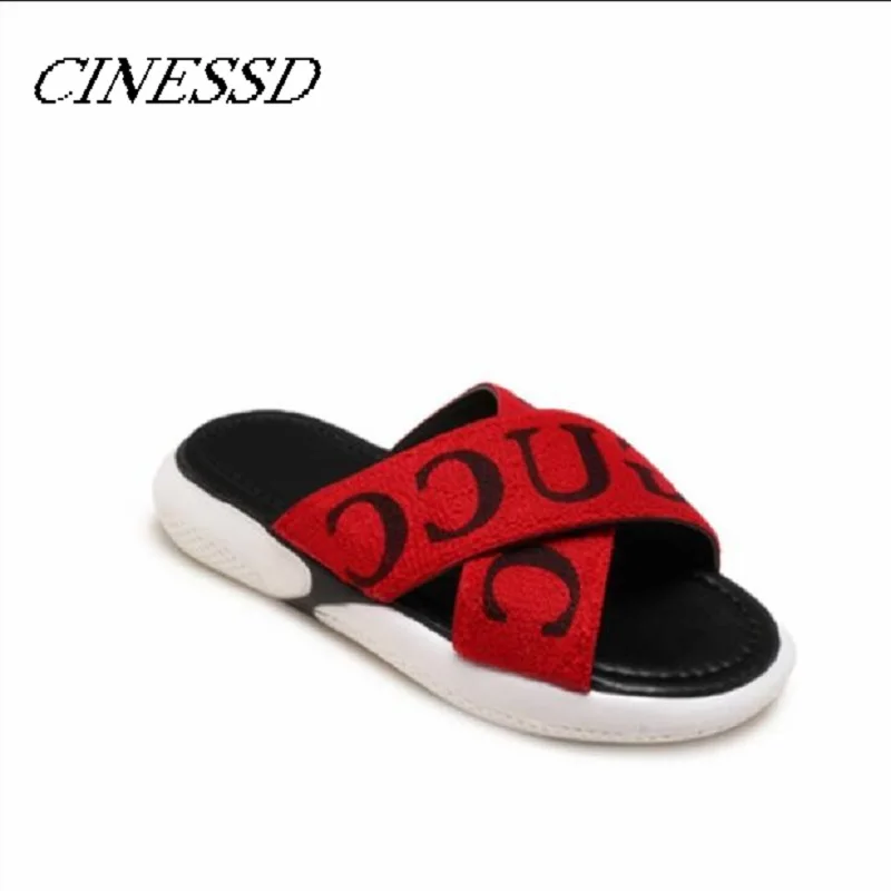 

European Station Summer 2019 New woman Fashion Outside Slippers Port Wind ins Flat Bottom Beach Slippers