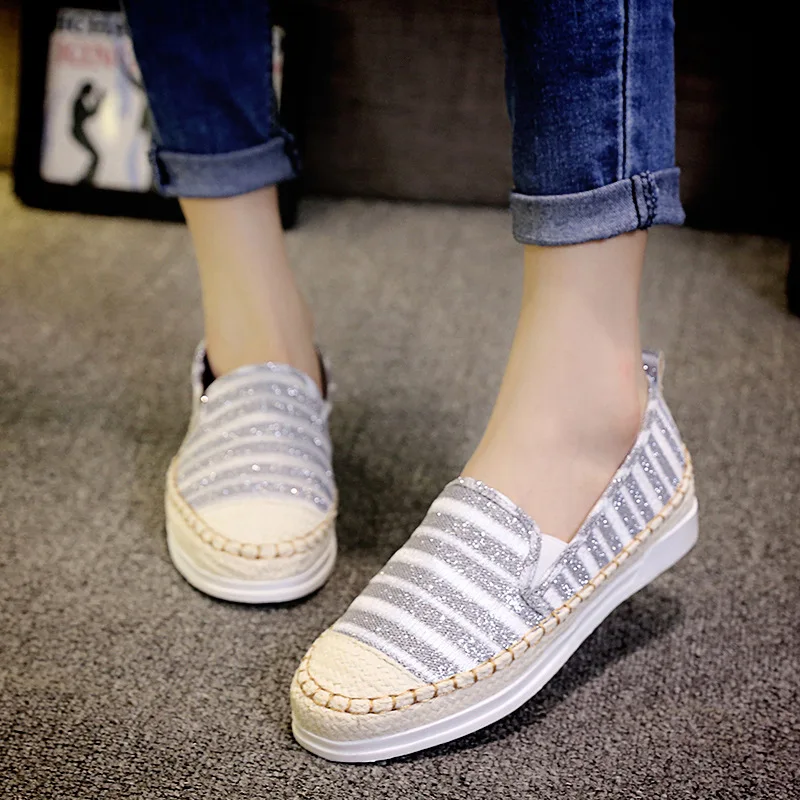 

Korean Glitter Loafers 2017 Women Slip on Flats Shoes Sequined Cloth Shoes Ladies Ballet Flats Nonslip Loafers Rubber Flat Black