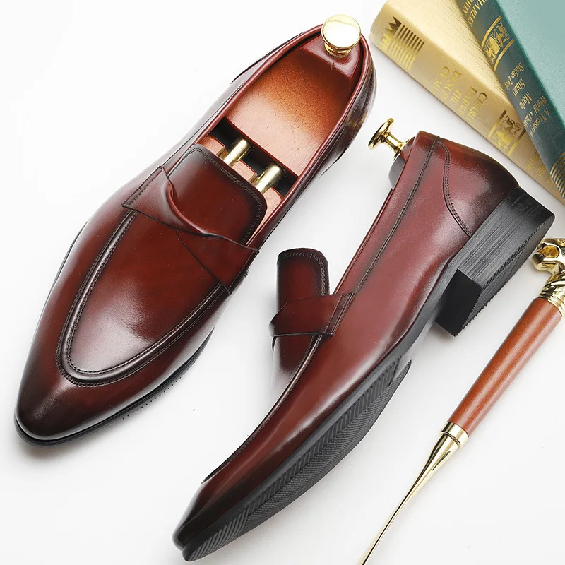 

Summer and spring new shoes men's leather Korean version of the single shoes leather new large size pointed wedding shoes free
