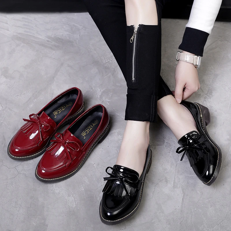 

2018 Spring/fall leisure bowknot japanned leather shoes women preppy style bowtied tassel oxfords girls shallow slip on creepers
