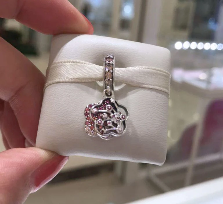 

Kakany 2019 New Peach Blossom Series 925 Sterling Silver Peach Blossom Flower Pendant Glamour Female Romantic Fashion Jewelry