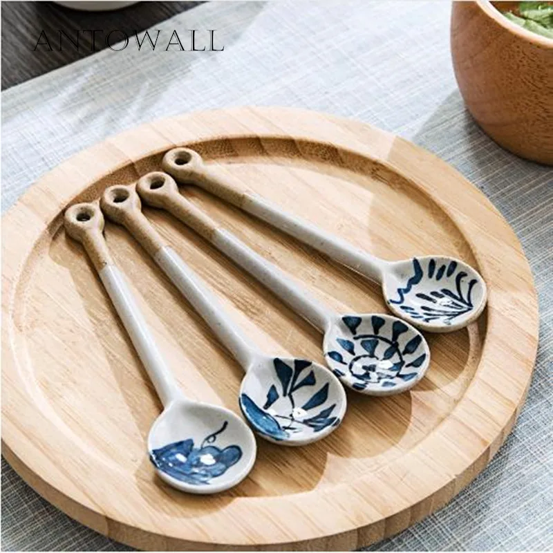 ANTOWALL 4Pcs ceramic spoon with long handle, tea coffee scoop dessert spoon blue and white porcelain spoon send random