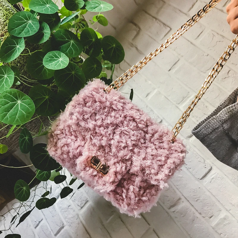 

Chu JJ New Hot Sale Winter Chains Women Bags Fashion Woman Faux Fur Bag For Ladies Flap Velour Messenger Bags