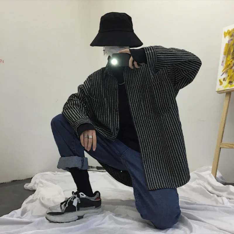 2018 New Style Men's Black And White Striped Printing Coats Long Sleeves Shirts Thickened Wool Loose Jacket Plus Size M-XL