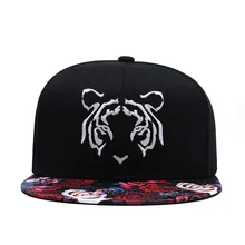 Snapback Кепка с тигром, кепка для мужчин и женщин, регулируемая плоская кепка с цветочным принтом в виде Розы, спортивная летняя Молодежная бейсболка в стиле хип-хоп, Черная