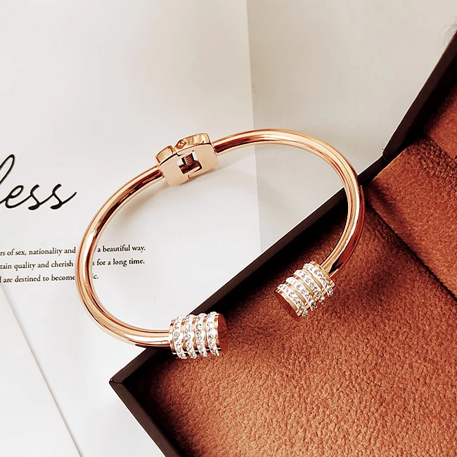 

Titanium steel bangle Korea ulzzang bracelet female Korean version of the simple exaggerated open bracelet creative bracelet