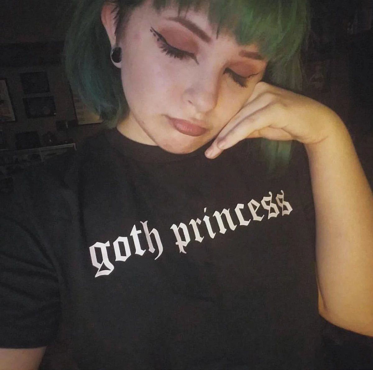 Летняя мода Tumblr Goth Принцесса Графический гранж рубашки тройники топы женские с