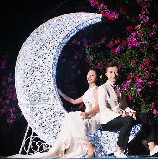 New wedding props european-style iron moon boat theme wedding stage layout shooting props.