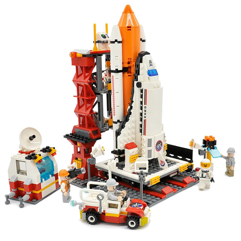 

679Pcs Assembly Building Blocks Compatible LegoNYING City Space Shuttle Launch Center Model Blocks DIY Bricks Toys For Children