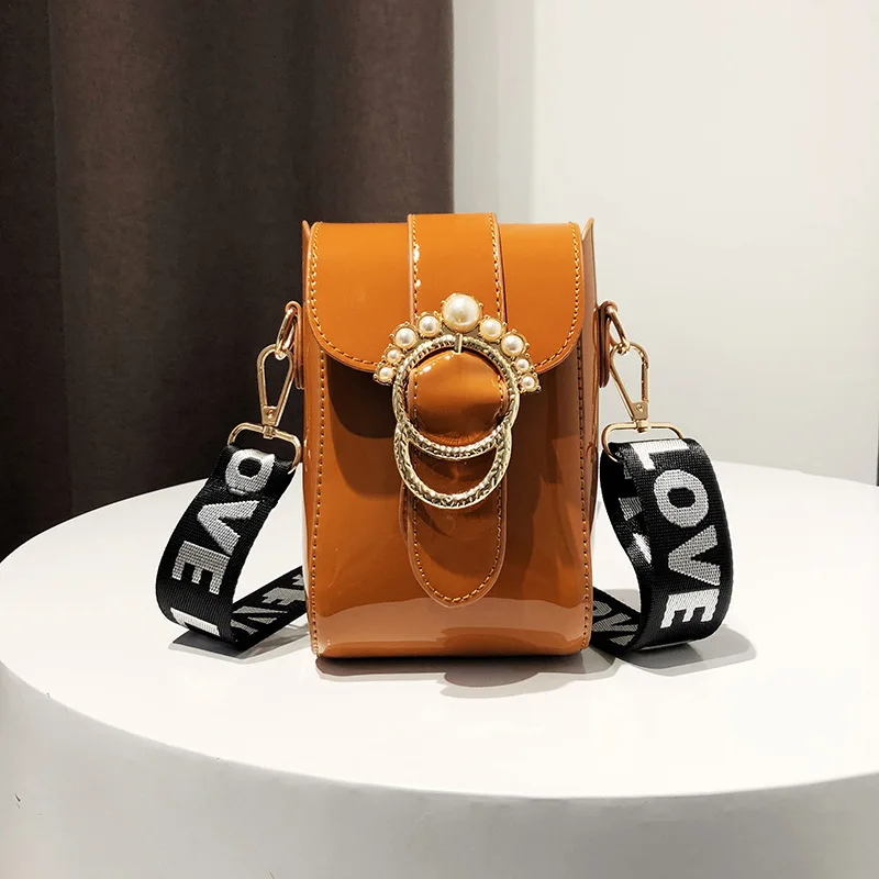

pearl button handset bag lady inclined bag wide shoulder strap Mini-Bag enameled leather bright surface handset bag